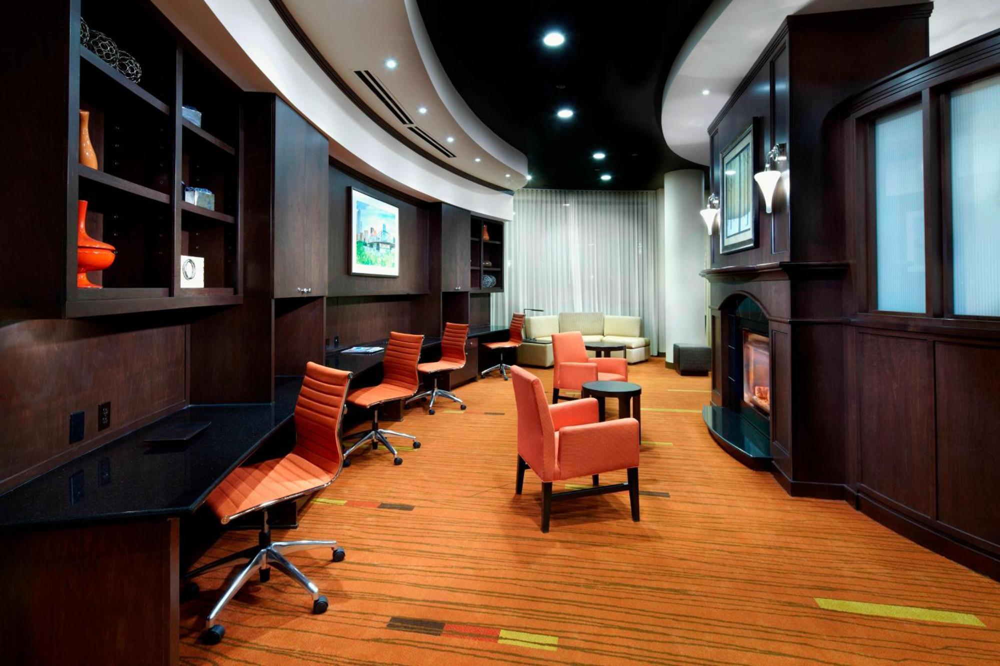 Courtyard By Marriott Pittsburgh West Homestead Waterfront Exterior photo